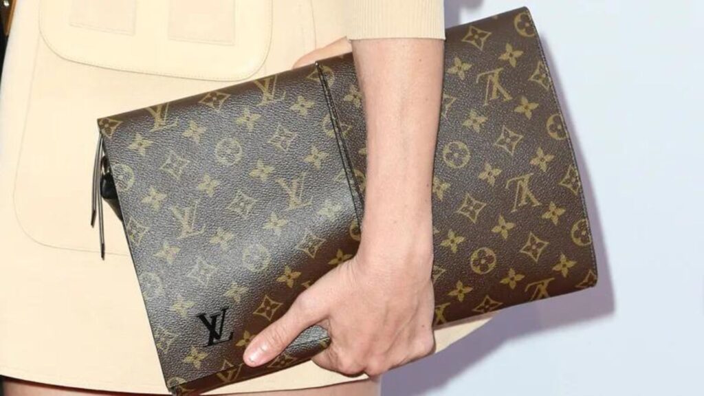 How to Identify Authentic Designer Purses